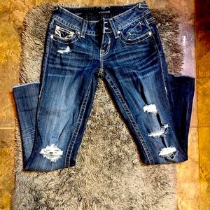 Vigoss Distressed Jeans Cropped